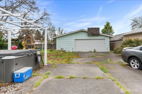125 E 60th Street Tacoma WA 98404