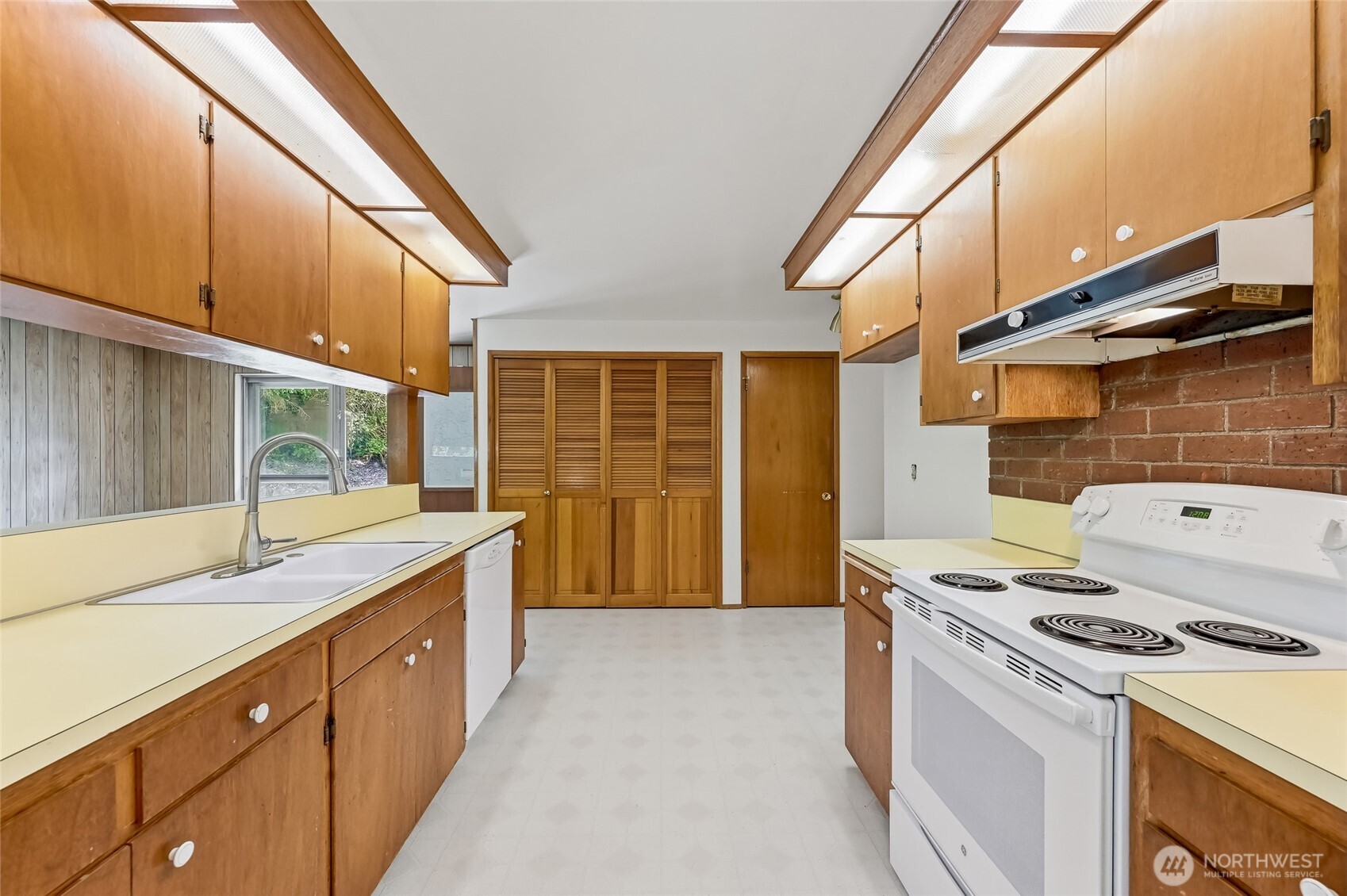 5119 194th (Veterans Way) Street SW Lynnwood WA 98036
