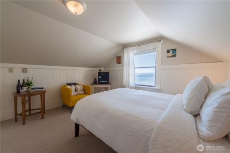 2579 W Shore Drive Lummi Island WA 98262