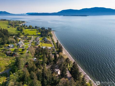2579 W Shore Drive Lummi Island WA 98262