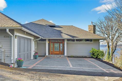 8204 East Side Drive NE Tacoma WA 98422