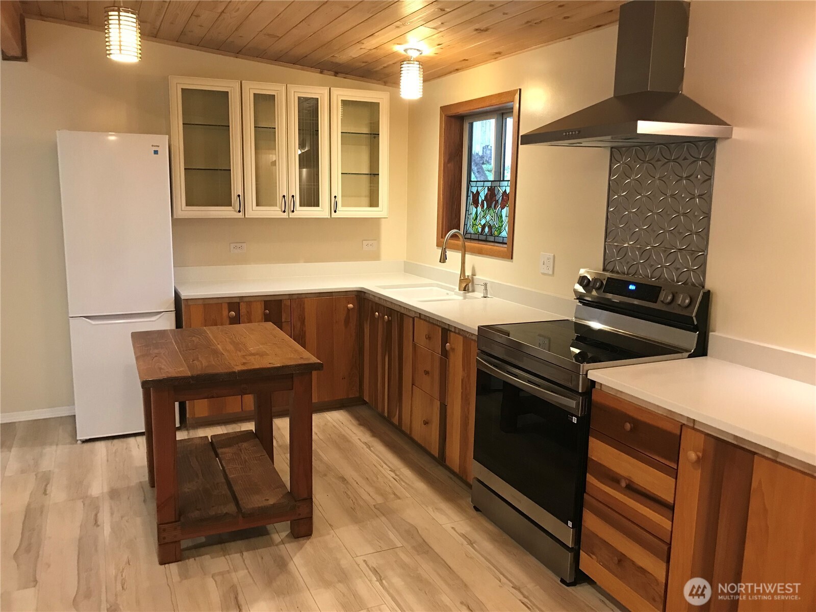 323 E Pickering Road Shelton WA 98584