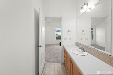 10526 60th Street Ct E Puyallup WA 98372