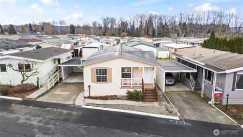 10526 60th Street Ct E Puyallup WA 98372