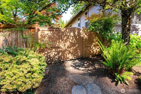 12652 Sun Break Way NE Redmond WA 98053