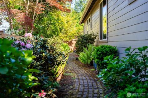 12652 Sun Break Way NE Redmond WA 98053