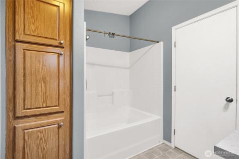 4815 NE Airway Drive Moses Lake WA 98837