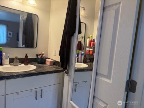 1822 Juniper Oroville WA 98844