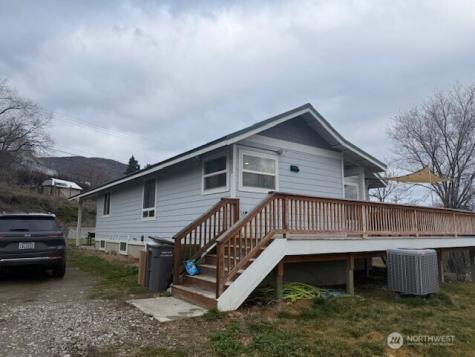 1822 Juniper Oroville WA 98844