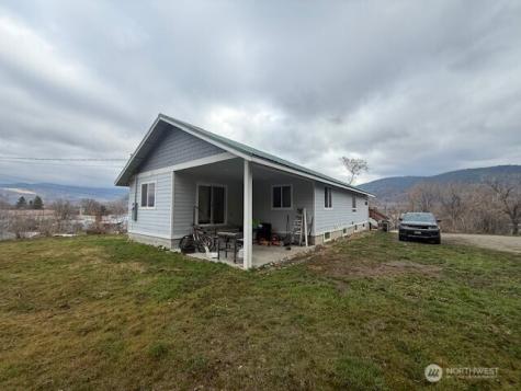 1822 Juniper Oroville WA 98844