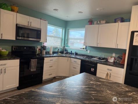 1822 Juniper Oroville WA 98844