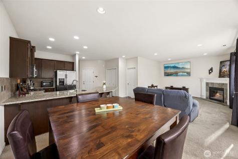 13104 116th Avenue Court E Puyallup WA 98374