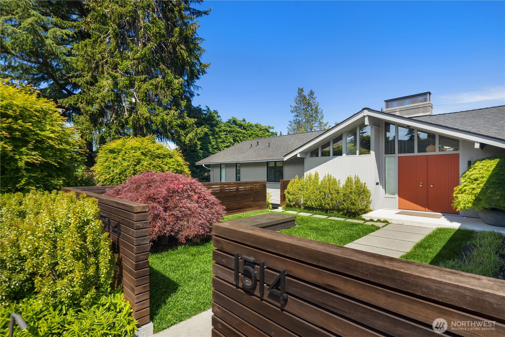 1514 Shenandoah Drive E Seattle WA 98112