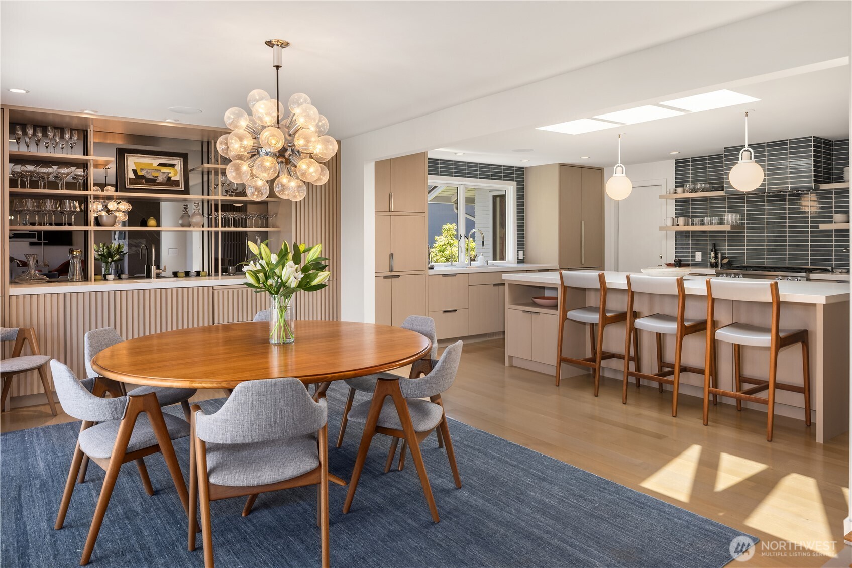 1514 Shenandoah Drive E Seattle WA 98112