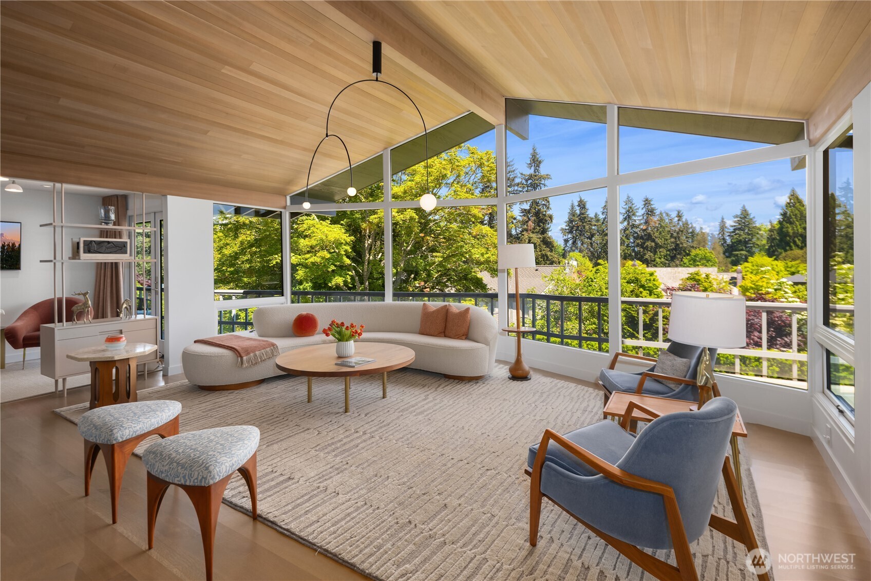 1514 Shenandoah Drive E Seattle WA 98112