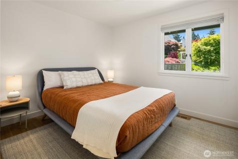 1514 Shenandoah Drive E Seattle WA 98112