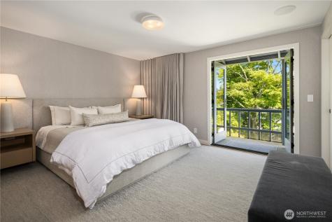 1514 Shenandoah Drive E Seattle WA 98112