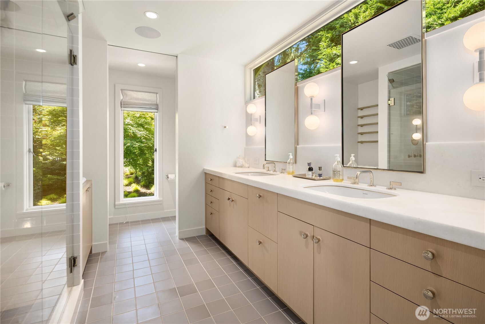 1514 Shenandoah Drive E Seattle WA 98112