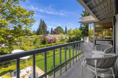 1514 Shenandoah Drive E Seattle WA 98112