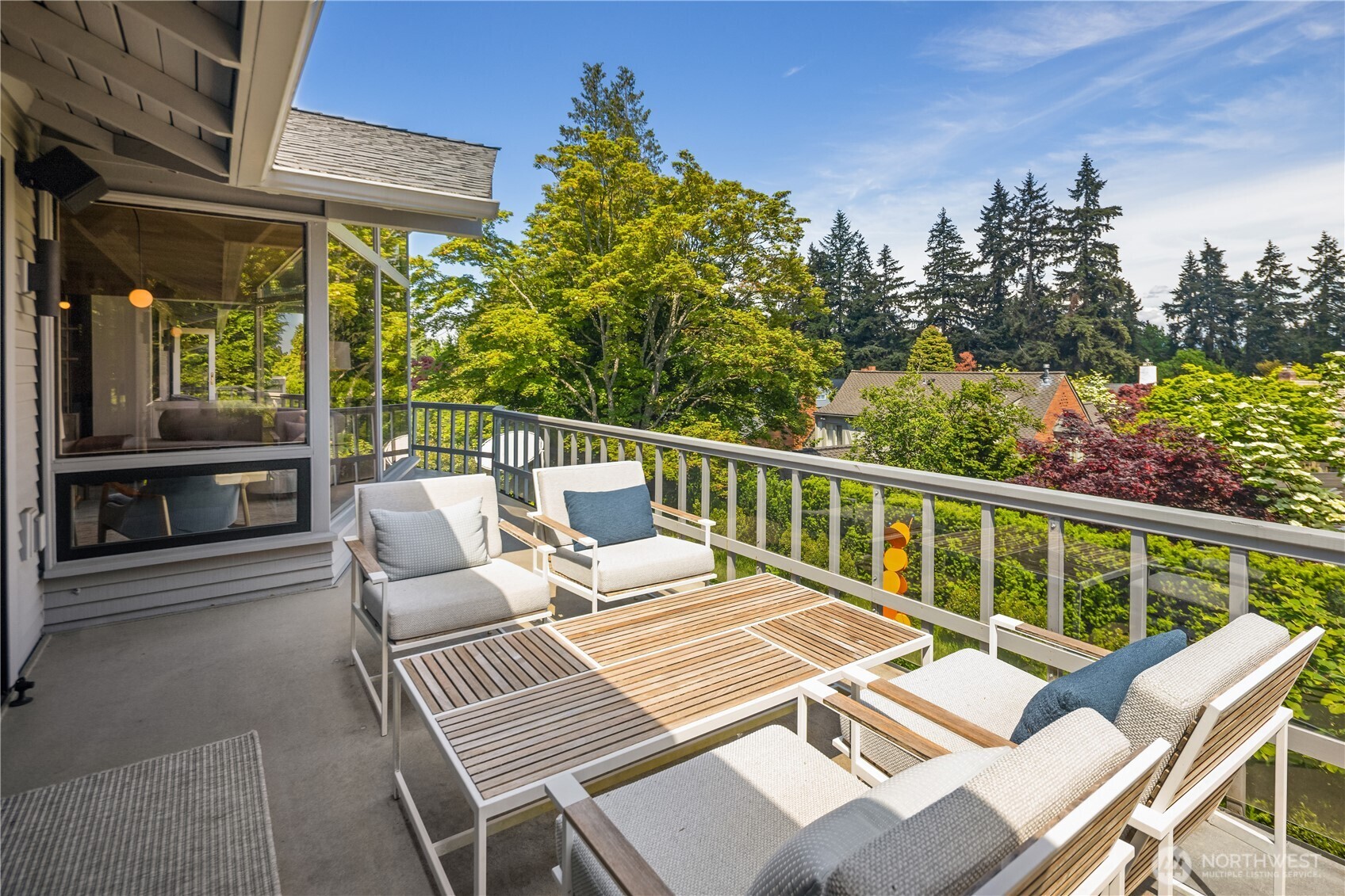 1514 Shenandoah Drive E Seattle WA 98112