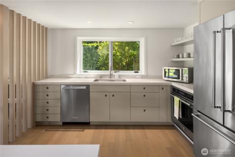 1514 Shenandoah Drive E Seattle WA 98112