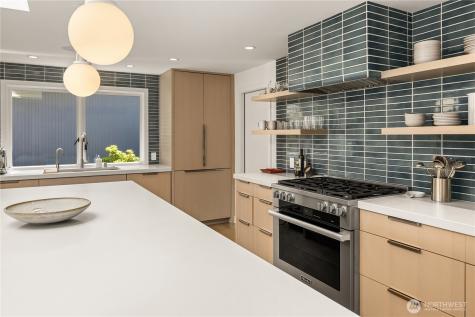 1514 Shenandoah Drive E Seattle WA 98112