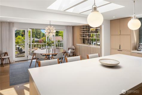 1514 Shenandoah Drive E Seattle WA 98112