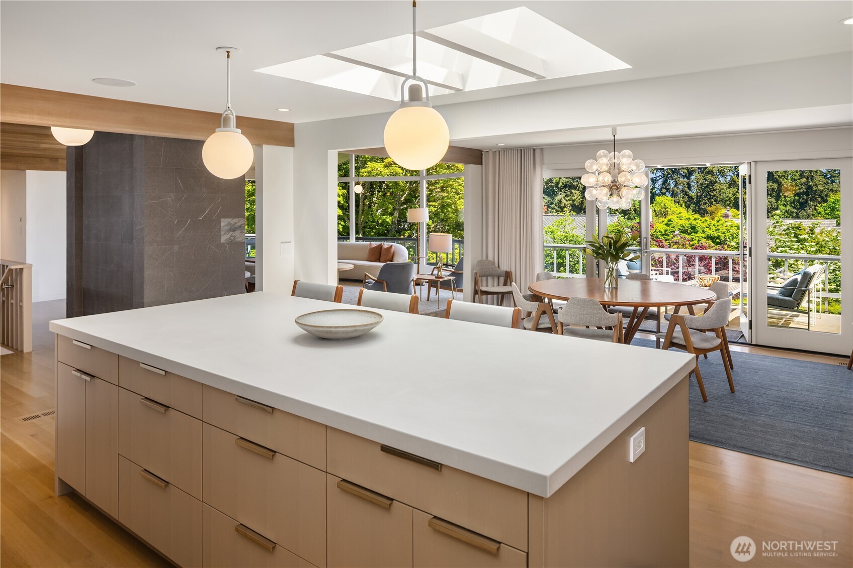 1514 Shenandoah Drive E Seattle WA 98112