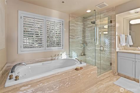 11122 79th Place NE Kirkland WA 98034