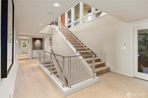 11122 79th Place NE Kirkland WA 98034