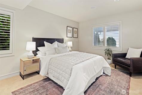 11122 79th Place NE Kirkland WA 98034