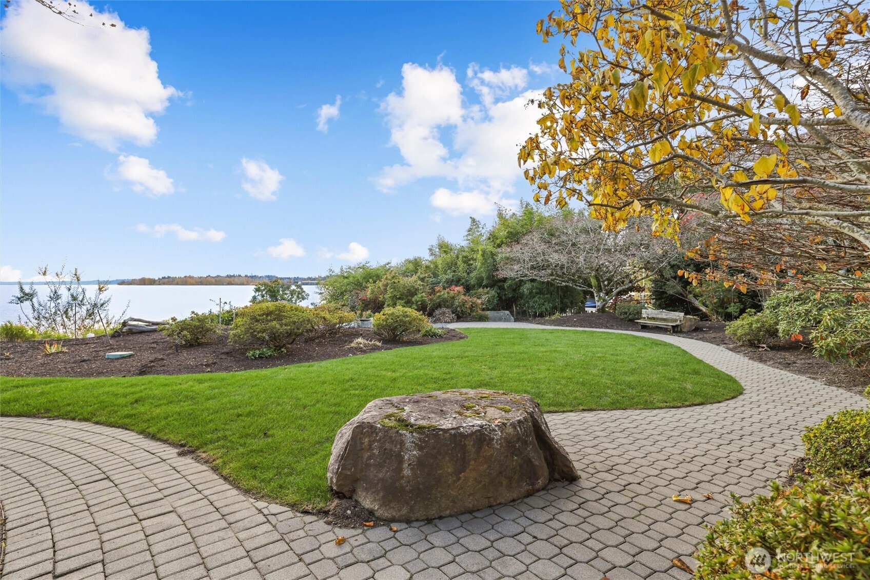 11122 79th Place NE Kirkland WA 98034