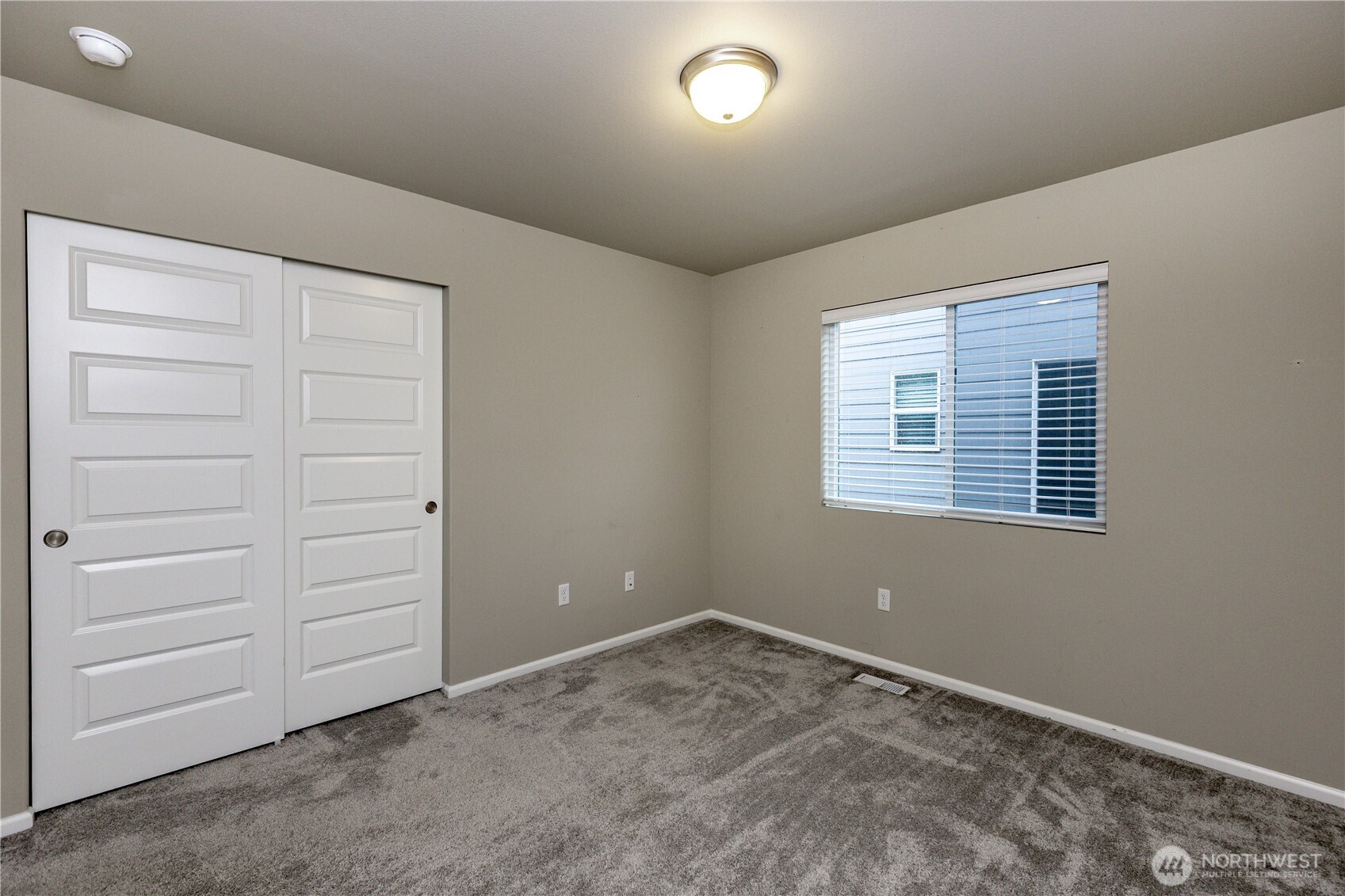 3122 15th Avenue NW Puyallup WA 98371