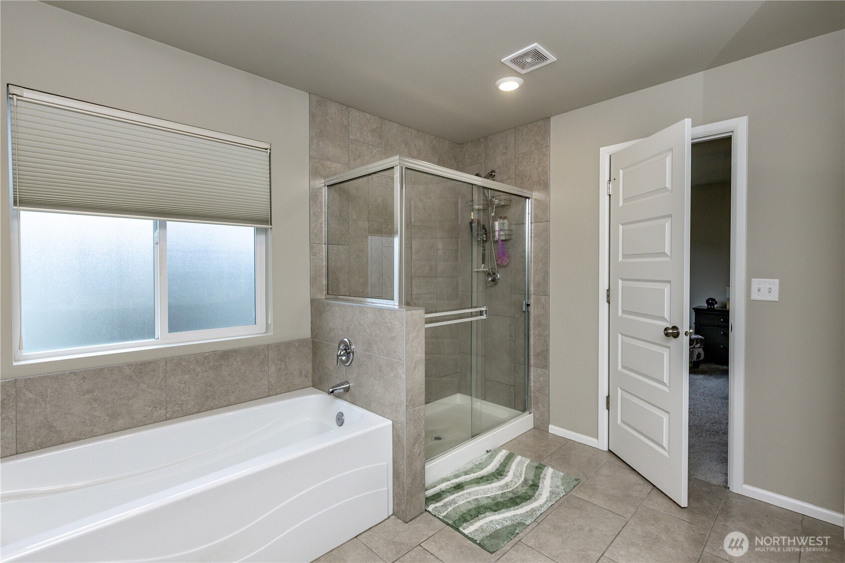 3122 15th Avenue NW Puyallup WA 98371
