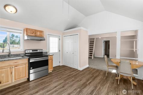 1702 Bay Avenue Ocean Park WA 98640