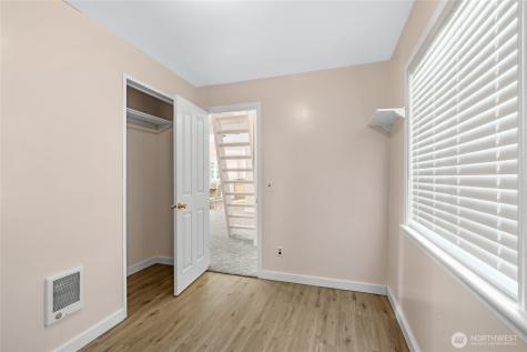 1702 Bay Avenue Ocean Park WA 98640