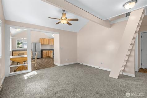 1702 Bay Avenue Ocean Park WA 98640