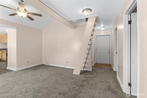 1702 Bay Avenue Ocean Park WA 98640