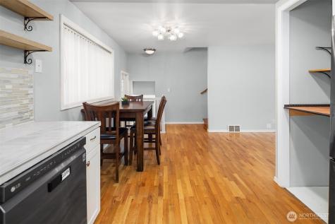 17109 44th Avenue W Lynnwood WA 98037