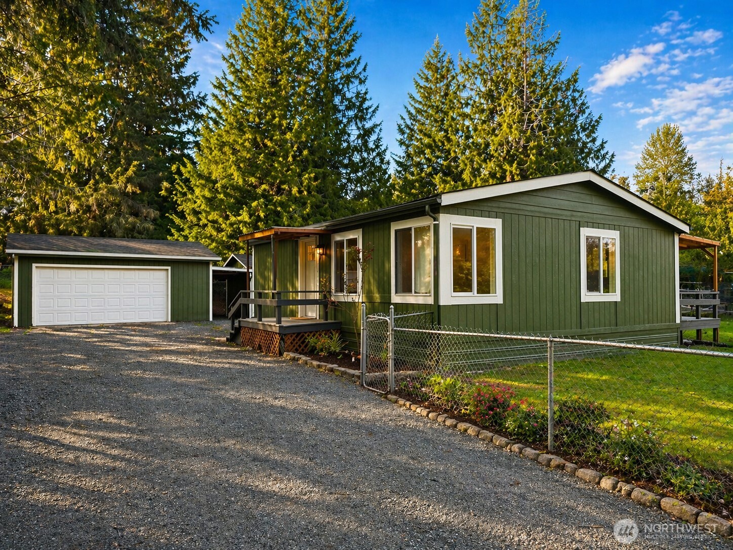 51 SE Foxglove Avenue Shelton WA 98584