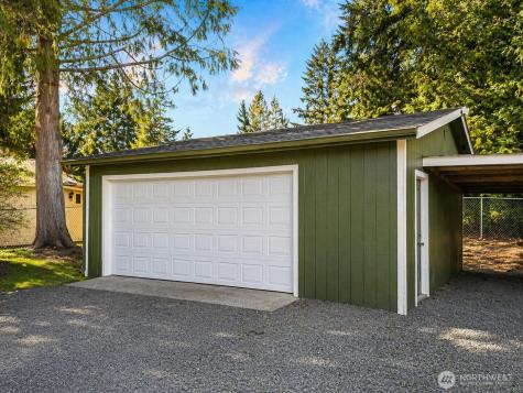 51 SE Foxglove Avenue Shelton WA 98584