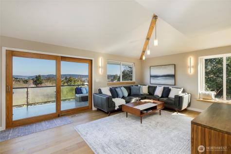 6001 60th Avenue NE Seattle WA 98115