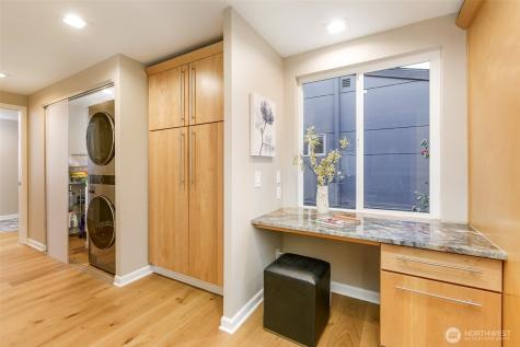 6001 60th Avenue NE Seattle WA 98115