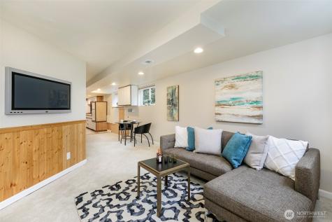 6001 60th Avenue NE Seattle WA 98115
