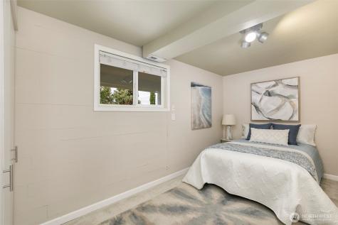 6001 60th Avenue NE Seattle WA 98115