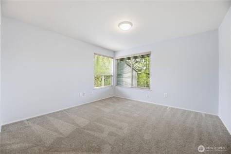 7631 Zircon Drive SW Lakewood WA 98498