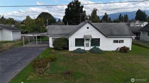 832 Alexander Street Sedro Woolley WA 98284
