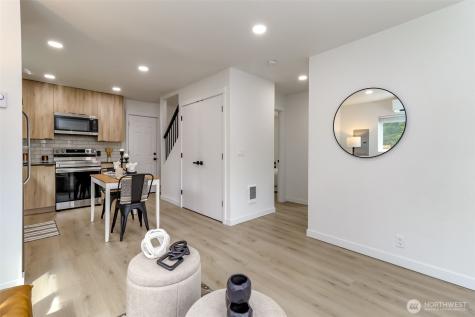 1408 Price Road Bremerton WA 98312