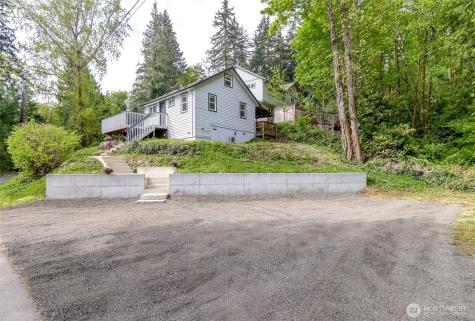 1408 Price Road Bremerton WA 98312