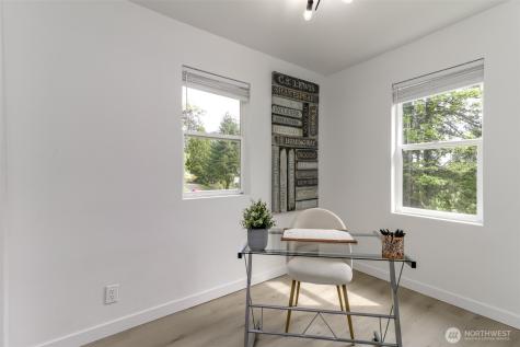 1408 Price Road Bremerton WA 98312